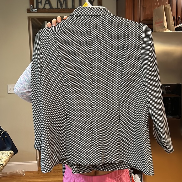 Sweet Suit Black and White suit jacket size 16 skirt 14 GUC - Picture 3 of 7